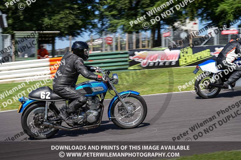 Vintage motorcycle club;eventdigitalimages;mallory park;mallory park trackday photographs;no limits trackdays;peter wileman photography;trackday digital images;trackday photos;vmcc festival 1000 bikes photographs